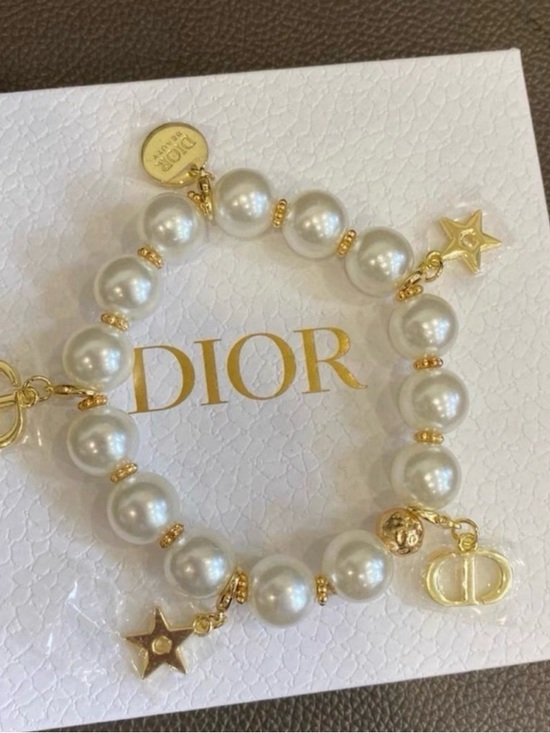 Dior Beauty GWP Jewelry - Dior Beauty Gold And white Pearl Charm Bracelet / New in Box